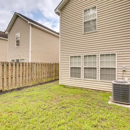 Charming North Charleston Townhome - Pets Welcome! Exterior photo